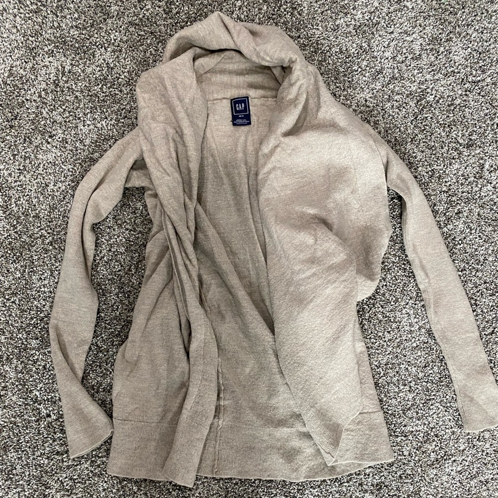 Gap tan cardigan size XS